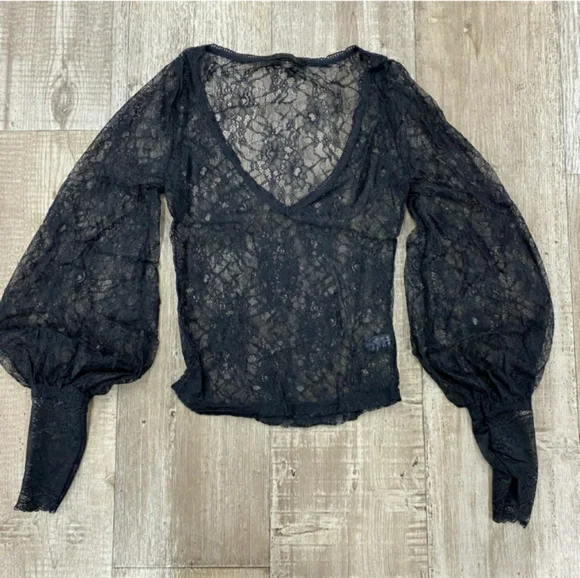 LAST 1! WIDOW Black Lace Victorian Blouse - Picture 2 of 4